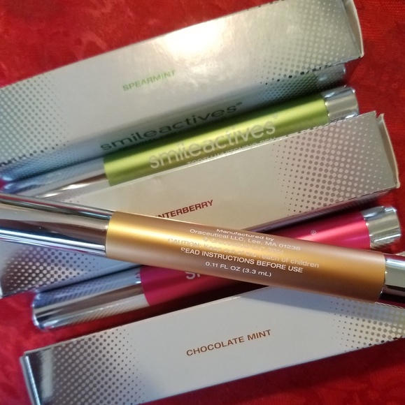 Smileactives tooth whitening pen - Picture 3 of 4